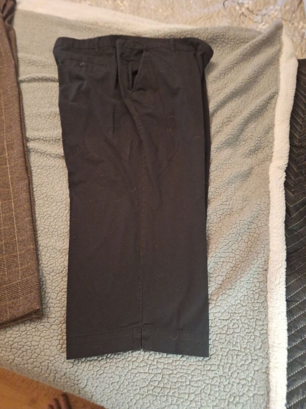 Women's Black Mid-Rise Straight Leg Chino Trousers